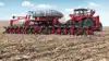 I forsøget var det en veludstyret og moderne Case IH 2150-majssåmaskine, der såede halvdelen af parcellerne. Foto: Case IH