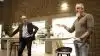 Lars Mellemkjær (tv) kan ikke se vilde ulve og dansk landbrug gå hånd i hånd. Frank Thomsen (th) glæder sig til gengæld over at se ulven tilbage i Dnamark efter 200 års fravær.