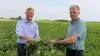 Det er Troels Frandsen (th), formand for Danske Sukkerroedyrkere, der forhandler kontraktforhold med Claus Nørgaard fra Nordic Sugar. De har netop indgået en ny aftale. Fotos: Jørgen P. Jensen