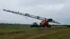 Bommen på den nye Amazone UX 6201 trailersprøjte har højdestyring ned til minimumshøjde på 30 cm med seks distancesensorer. Sprøjten blev vist frem ved en demonstration hos O. Søndergaard & Sønner før sommerferien.