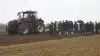 Den nye Case IH Magnum 320 AFS Connect blev i går vist frem ved en markdemonstration på Vestfyn. Redskabet er en Bednar Versatill 7500 kombineret dybde-/såbedsharve. Foto: Erik Hansen