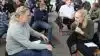 Natascha Jeppesen (tv) og Rita Nissen (th), der læser til agraøkonomer på Gråsten Landbrugsskole, var blandt de 93 agroøkonom-studerende, der tirsdag deltog i inspirationsdag for livet som selvstændig fødevareproducent. 
