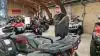 Der er mange forskellige typer ATV'er hos NP Motor. Her viser mekanikerlærling Alex Hoffmann rundt i den store samling af dem. 