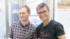 Postdoc Morten Ambye-Jensen (tv) og Ib Johannsen fra Institut for Ingeniørvidenskab, begge Aarhus Universitet, viser her de produkter, der i fremtiden kan frembringes af plantebaserede råvarer. Proteinpasta til grise, fjerkræ og måske mennesker, græspulp til køerne. Fra spildevand kan der udvindes olieprodukter, hvis man får lidt pilemasse til hjælp. Foto: Bøje Østerlund