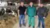 På billedet, der er taget i går formiddags, ser Søren Nielsen (t.h.) på grovfoderet sammen med sine daglige ledere af FirstFarms kvægbrug, Miroslav Zápatický og Sjaak Van Burgsteden (t.v.).