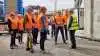 På sit besøg hos Nordic Sugar mødtes Dan Jørgensen blandr andre med direktør Jesper Thomassen i den gule vest, samt borgmester og viceborgmester i Lolland Kommune, Holger Schou Rasmussen (S) og Henrik Høegh (V). Foto: Patrick Kirkby.