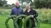 Niels Ulrik Andersen og Dorte Clausen, Juulsgaard i Ronæs, har netop fået hele tre jerseykøer hædret for den flotte præstation at runde 10.000 kg værdistof. Foto: Henriette Lemvig