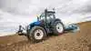 New Holland lancerer T5 Utility Stage V og T5 Electro Command Stage V- traktorserier fås nu med opgraderet ydelse. Blandt andet tilbydes New Holland T5 Utility-traktorserien med ekstra 5 hk og plus 10 procent drejningsmoment. Pressefoto