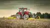 Maxxum modellerne fås nu i tre specifikationspakker. Maxxum og Maxxum Multicontroller traktorer kan bestilles med selection-pakken, mens Maxxum, Maxxum Multicontroller og Maxxum CVXDrive traktorerne også fås med Advanced-pakken. Pressefoto