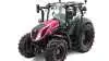 New Holland T5.140 Dynamic Command-traktoren kommer til at følge Giro d’Italia cykelløbet i maj måned. Traktoren er designet med i et førertrøjedesign, som skal symbolisere de fælles værdier New Holland har med Giro d’Italia. Pressefoto