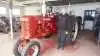 Kresten Trankjær har fået fingrene i den Farmall H, som hans far som den første traktor solgte i 1948, og som han som 6-årig var med ved leveringen til en lokal landmand. 