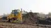 Komatsu-dozere er effektive, når der skal flyttes store mængder jord i forbindelse med entreprenøropgaver. Foto: Scantruck