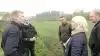 Fra venstre: Peter Kofod Poulsen, Peter Aalykke, Esben Skøtt, Berith Nissen og Christian Ravn ved besøget forleden, hvor Peter Kofod Poulsen fik et indblik i den situation, som dansk landbrug står i hér ved udgangen af 2018.